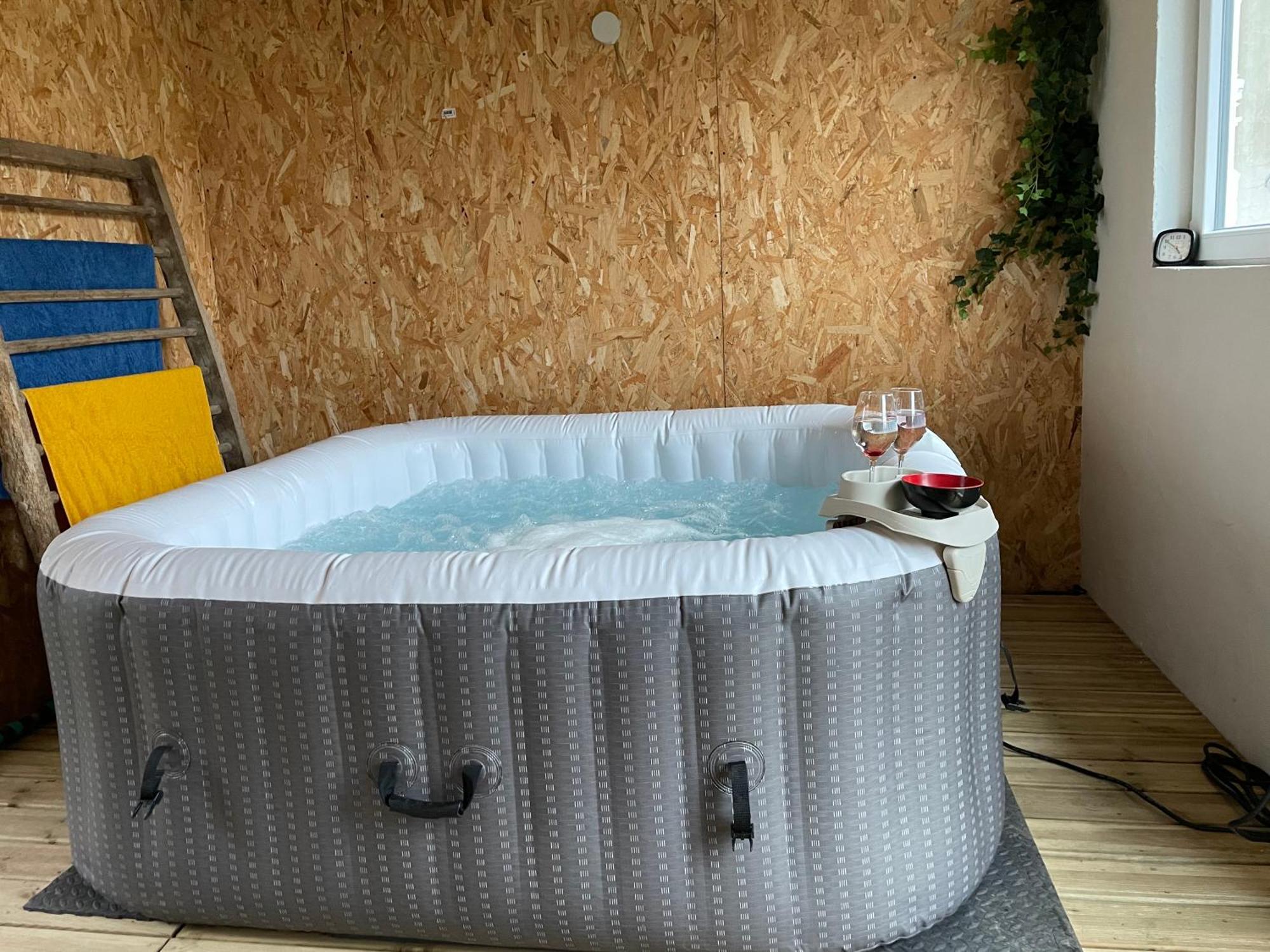 Gite Aux Anes Avec Spa Menetou-Ratel Esterno foto